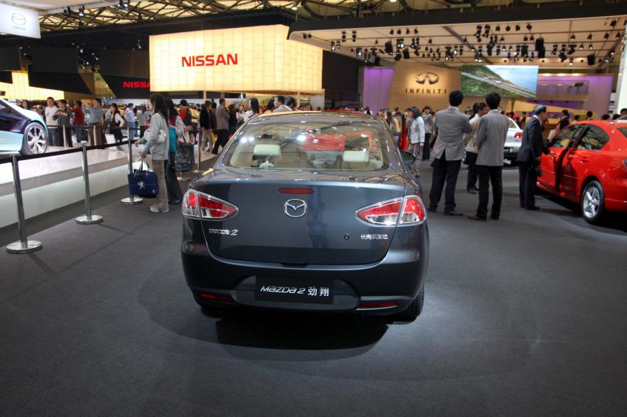  Mazda2 Sedan 2008 года  (фото 11 из 18)